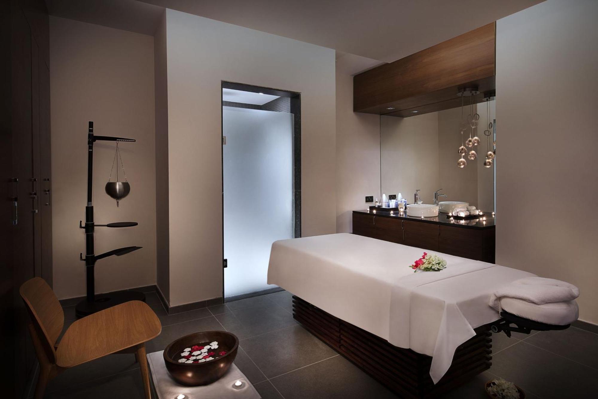 The Westin Saraya Aqaba Resort & Spa Exterior photo