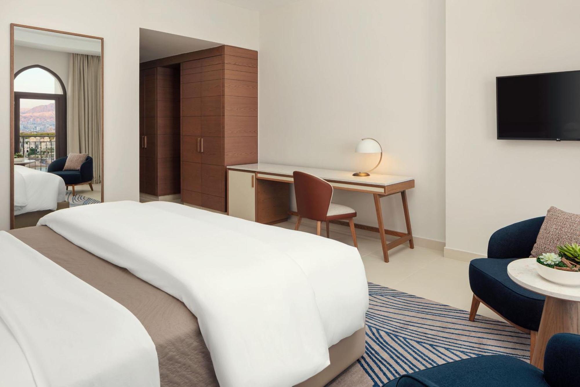 The Westin Saraya Aqaba Resort & Spa Exterior photo