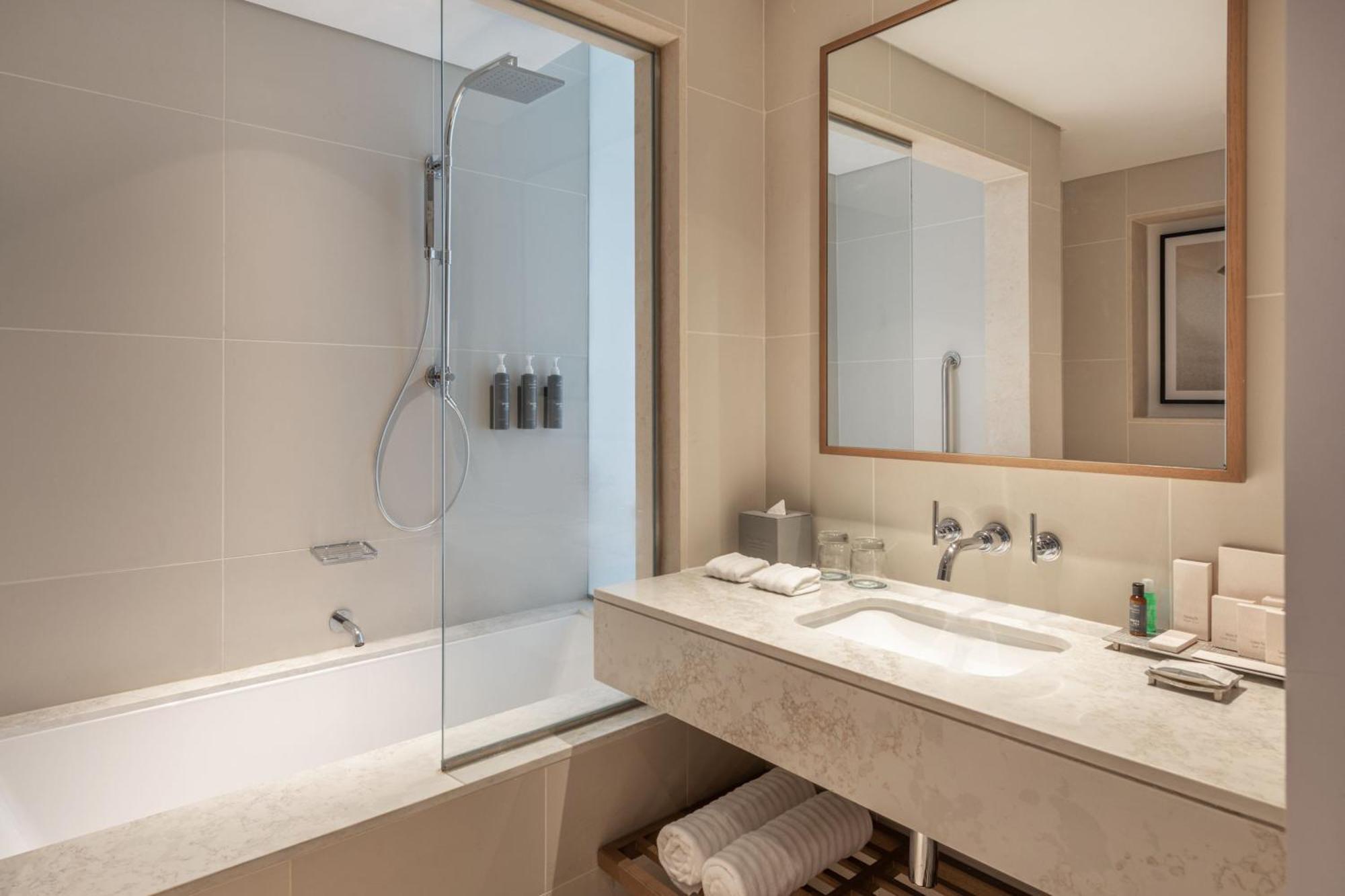 The Westin Saraya Aqaba Resort & Spa Exterior photo